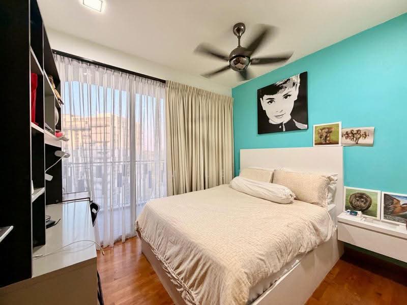 FLO Residence, Punggol Field Walk, Hougang / Punggol / Sengkang, 4 Bedrooms, 1,346 sqft, Condominium For Sale, by SM Lee, 500256283 - Bedroom - PropertyGuru.com.sg