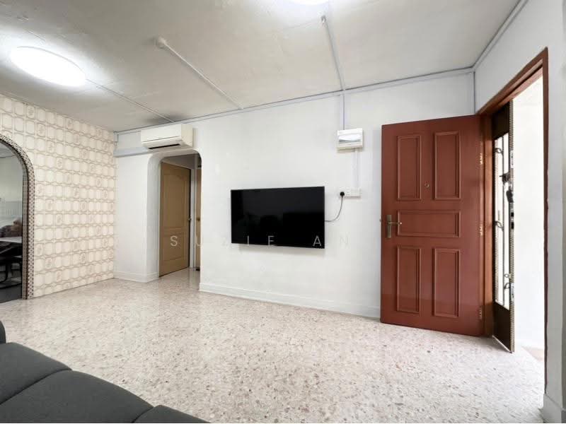 125 Hougang Avenue 1, 125 125, Hougang / Punggol / Sengkang, 2 Bedrooms, 721 sqft, HDB Flat For Sale, by Suzie Ang, 500256285 - PropertyGuru.com.sg