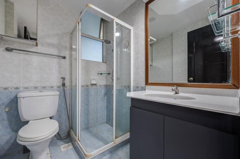 Northoaks, 20 Woodlands Cresent, Admiralty / Woodlands, 3 Bedrooms, 1,238 sqft, Condominium For Sale, by Leong Chee Kin, 500256290 - Bathroom - PropertyGuru.com.sg