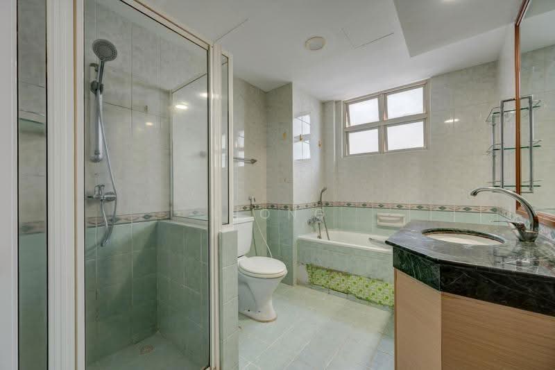 Northoaks, 20 Woodlands Cresent, Admiralty / Woodlands, 3 Bedrooms, 1,238 sqft, Condominium For Sale, by Leong Chee Kin, 500256290 - Master Bathroom - PropertyGuru.com.sg