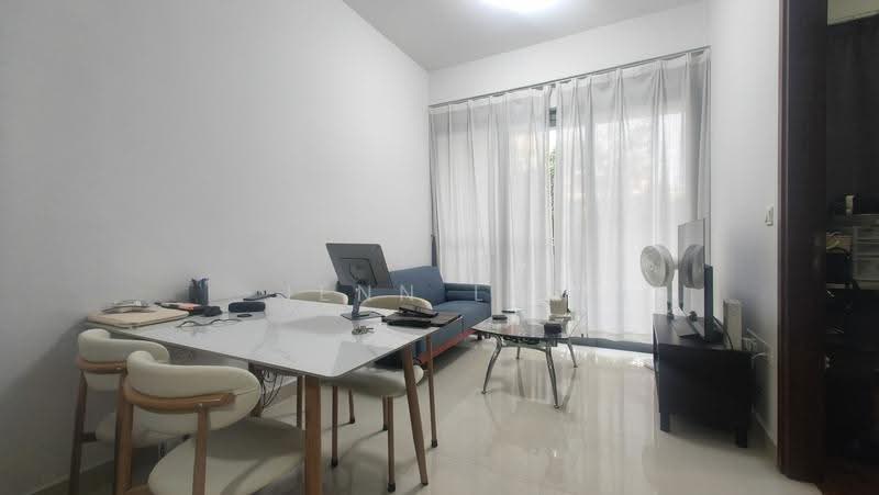 M66, 64 Moonstone Lane, Balestier / Toa Payoh, 2 Bedrooms, 667 sqft, Condominium For Sale, by Jenn Loh, 500256292 - Living Room - PropertyGuru.com.sg