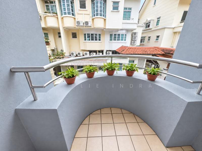 Cedarwood Grove, Cedarwood Grove, Admiralty / Woodlands, 5 Bedrooms, 1,968 sqft, Terraced House For Sale, by Natalie Indra, 500256304 - Balcony - PropertyGuru.com.sg
