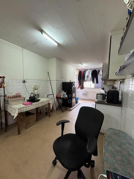 177 Bukit Batok West Avenue 8, 177 Bukit Batok West Avenue 8, Dairy Farm / Bukit Panjang / Choa Chu Kang, 2 Bedrooms, 785 sqft, HDB Flat For Sale, by Rusydi Yusoff, 500256320 - Kitchen - PropertyGuru.com.sg