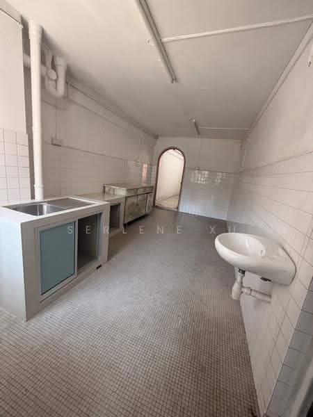 456 Ang Mo Kio Avenue 10, 456 Ang Mo Kio Avenue 10, Ang Mo Kio / Bishan / Thomson, 2 Bedrooms, 796 sqft, HDB Flat For Sale, by Serlene Xu, 500256327 - Kitchen - PropertyGuru.com.sg