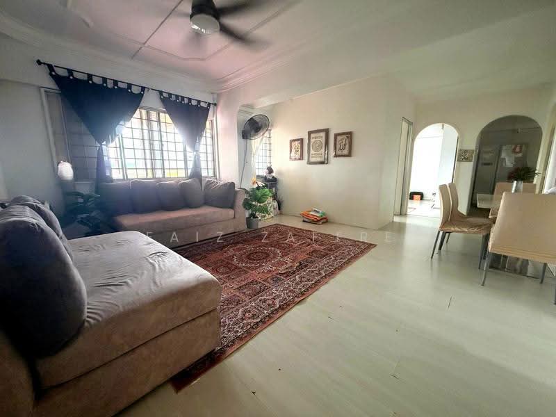 153 Yung Ho Road, 153 Yung Ho Road, Boon Lay / Jurong / Tuas, 4 Bedrooms, 1,119 sqft, HDB Flat For Sale, by Faiz Zaffre, 500256328 - Living Room - PropertyGuru.com.sg