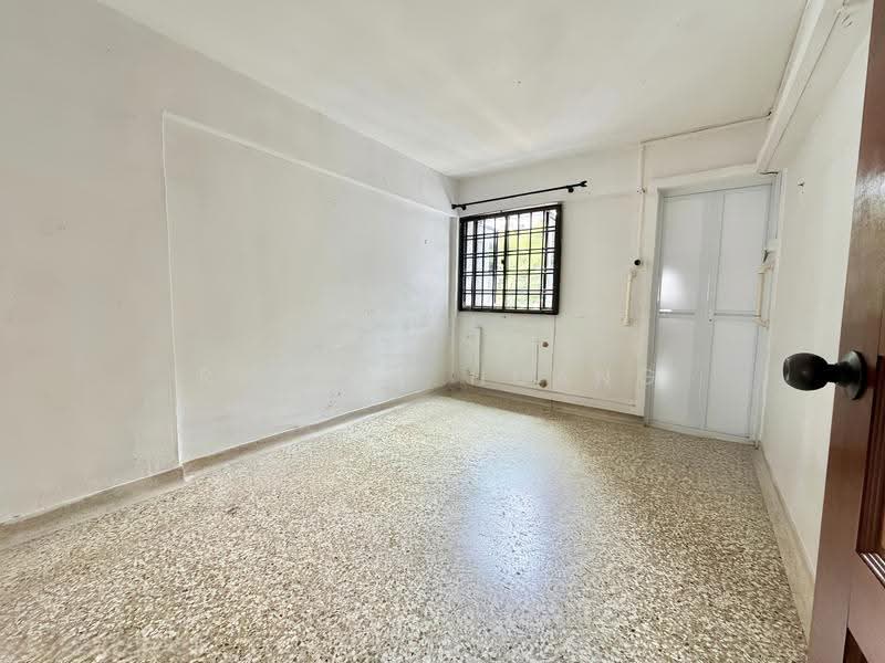 521 Bedok North Avenue 1, 521 Bedok North Avenue 1, Bedok / Upper East Coast, 2 Bedrooms, 67 sqft, HDB Flat For Sale, by Regina Huang, 500256329 - Master Room - PropertyGuru.com.sg