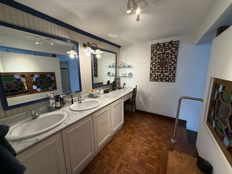 Grange Heights, 19 Saint Thomas Walk, Orchard / River Valley, 5 Bedrooms, 3,025 sqft, Condominium For Sale, by Priscilla Wong, 500256336 - Bathroom - PropertyGuru.com.sg