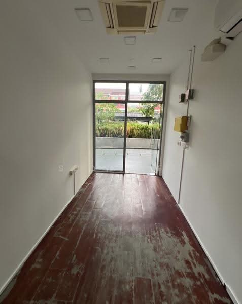 Suites at Bukit Timah, 68 Jalan Jurong Kechil, Clementi Park / Upper Bukit Timah, 106 sqft, Shop / Shophouse For Rent, by Scott Gene Lee, 500256337 - Interior - CommercialGuru.com.sg