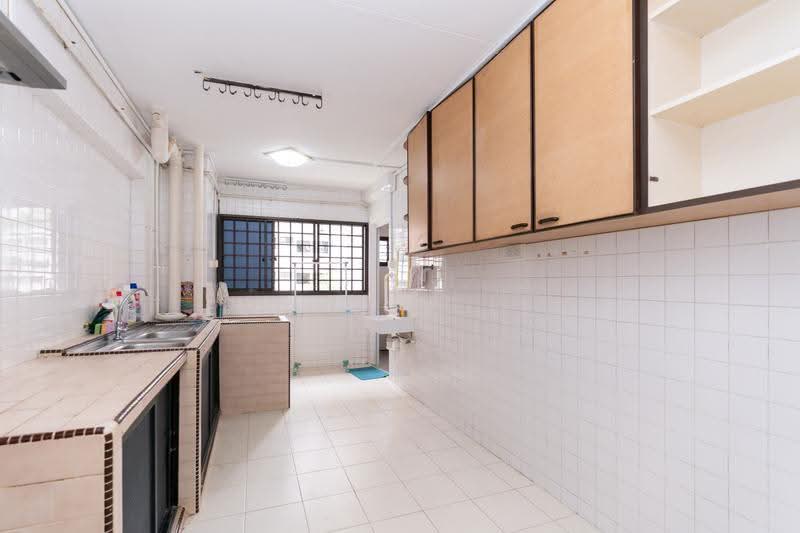 393 Yishun Avenue 6, 393 Yishun Avenue 6, Sembawang / Yishun, 3 Bedrooms, 1,130 sqft, HDB Flat For Sale, by Eleanor Lee, 500256343 - Kitchen - PropertyGuru.com.sg