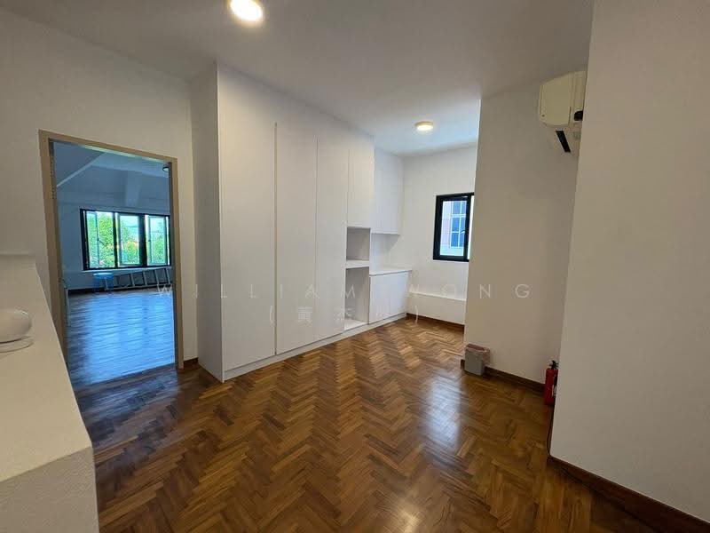 English Villas, Bedok Rise, Bedok / Upper East Coast, Room Rental, 300 sqft, Semi-Detached House For Rent, by William Wong (黃杰胜), 500256344 - Interior - PropertyGuru.com.sg