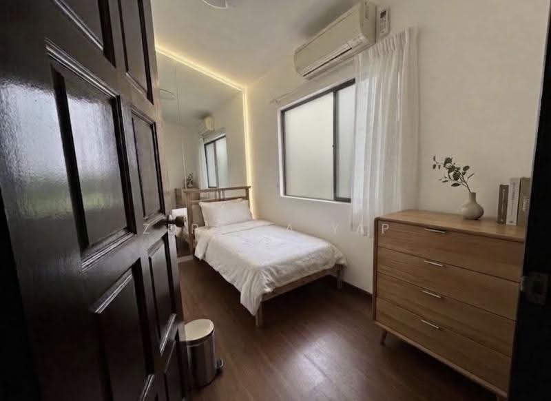 Fernhill Court Condo, 60 Fernhill Road, Tanglin / Holland / Bukit Timah, 4 Bedrooms, 2,368 sqft, Condominium For Sale, by Zerlina Yap, 500256347 - Bedroom - PropertyGuru.com.sg