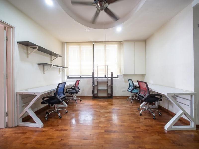 Freehold Semi-D at Sembawang Villas | Near Canberra MRT, Malls, Eateries, Sembawang, Yishun, Canberra, Sembawang / Yishun, 5 Bedrooms, 4,000 sqft, Semi-Detached House For Sale, by Jay Ng, 500256358 - Study - PropertyGuru.com.sg