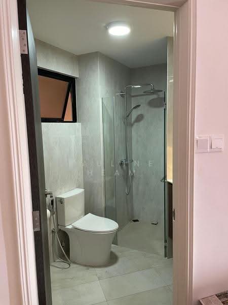 Dover Parkview, 30 Dover Rise, Buona Vista / West Coast / Clementi New Town, 2 Bedrooms, 969 sqft, Condominium For Rent, by Pauline Heam, 500256372 - Bathroom - PropertyGuru.com.sg