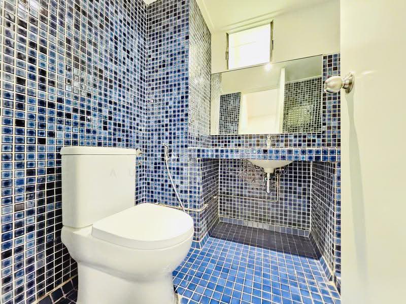 Chancery Court, 36G Dunearn Road, Newton / Novena, 3 Bedrooms, 2,271 sqft, Condominium For Rent, by Audrey Soo, 500256375 - Master Bathroom - PropertyGuru.com.sg