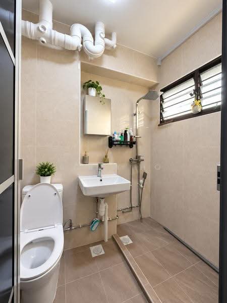 858 Woodlands Street 83, 858 Woodlands Street 83, Admiralty / Woodlands, 4 Bedrooms, 1,313 sqft, HDB Flat For Sale, by Bobby Ho, 500256382 - Bathroom - PropertyGuru.com.sg
