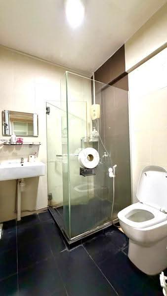 229 Yishun Street 21, 229 Yishun Street 21, Sembawang / Yishun, 3 Bedrooms, 1,302 sqft, HDB Flat For Rent, by Steven Choo, 500256393 - Bathroom - PropertyGuru.com.sg