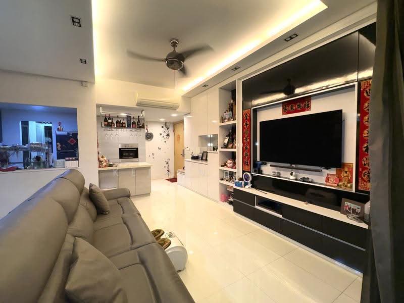 The Rainforest, 335 Choa Chu Kang Avenue 3, Dairy Farm / Bukit Panjang / Choa Chu Kang, 3 Bedrooms, 1,130 sqft, Executive Condominium For Sale, by Kelvin Neo, 500256403 - Living Room - PropertyGuru.com.sg