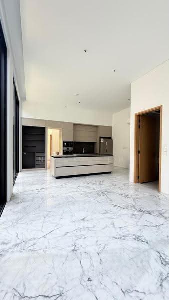 Seletar Brandnew House, Seletar / Yio Chu Kang, 7 Bedrooms, 6,200 sqft, Corner Terrace For Sale, by Nick Beh, 500256427 - Kitchen - PropertyGuru.com.sg