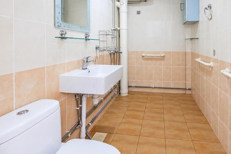706 Woodlands Drive 40, 706 Woodlands Drive 40, Admiralty / Woodlands, 3 Bedrooms, 1,281 sqft, HDB Flat For Sale, by ADNIX LIU, 500256470 - Bathroom - PropertyGuru.com.sg