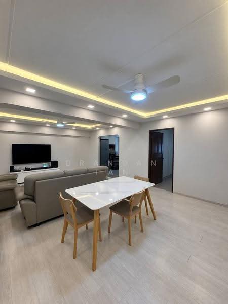 484 Pasir Ris Drive 4, 484 Pasir Ris Drive 4, Pasir Ris / Tampines, 3 Bedrooms, 1,119 sqft, HDB Flat For Sale, by Brandan Tan, 500256490 - Living Room - PropertyGuru.com.sg