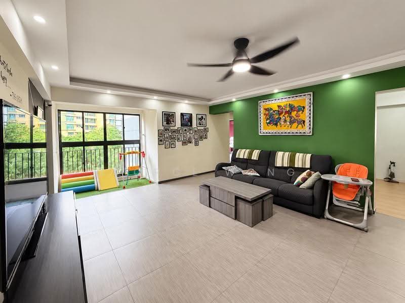 684A Woodlands Drive 73, 684A Woodlands Drive 73, Admiralty / Woodlands, 3 Bedrooms, 1,110 sqft, HDB Flat For Sale, by George Wong, 500256500 - Living Room - PropertyGuru.com.sg