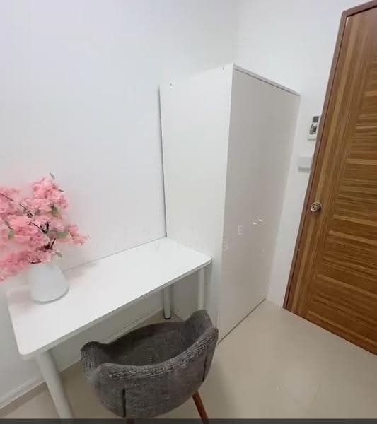 The Riverside Piazza, 11 Keng Cheow Road, Boat Quay / Raffles Place / Marina, Room Rental, 100 sqft, Condominium For Rent, by ling, 500256525 - Study - PropertyGuru.com.sg