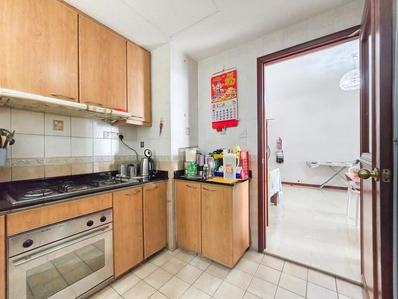 Yishun Emerald, 26 Canberra Drive, Sembawang / Yishun, 3 Bedrooms, 1,184 sqft, Condominium For Sale, by James Li, 500256533 - Kitchen - PropertyGuru.com.sg