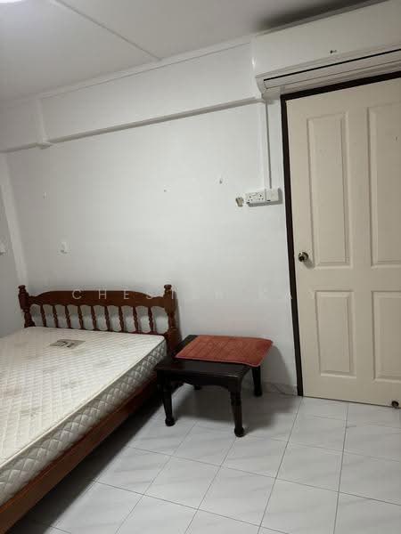 93 Jalan Dua, 93 Jalan Dua, Eunos / Geylang / Paya Lebar, 2 Bedrooms, 635 sqft, HDB Flat For Sale, by Chester Kay, 500256548 - Bedroom - PropertyGuru.com.sg