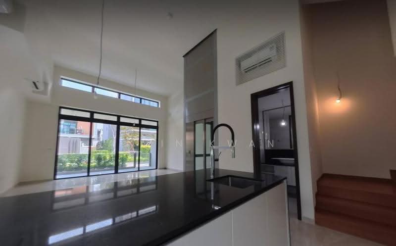 Belgravia Ace, Belgravia Drive, Seletar / Yio Chu Kang, 5 Bedrooms, 4,058 sqft, Semi-Detached House For Sale, by Alvin Kwan, 500256549 - Living Room - PropertyGuru.com.sg