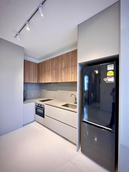 Parksuites, 18 Holland Grove Road, Tanglin / Holland / Bukit Timah, 2 Bedrooms, 786 sqft, Condominium For Sale, by Scott Lee, 500256572 - PropertyGuru.com.sg
