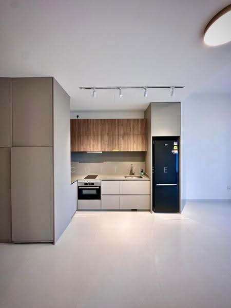 Parksuites, 18 Holland Grove Road, Tanglin / Holland / Bukit Timah, 2 Bedrooms, 786 sqft, Condominium For Sale, by Scott Lee, 500256572 - PropertyGuru.com.sg