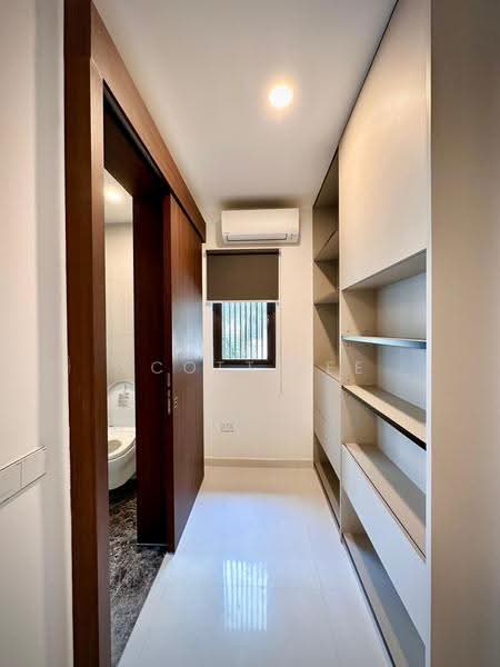Parksuites, 18 Holland Grove Road, Tanglin / Holland / Bukit Timah, 2 Bedrooms, 786 sqft, Condominium For Sale, by Scott Lee, 500256572 - PropertyGuru.com.sg