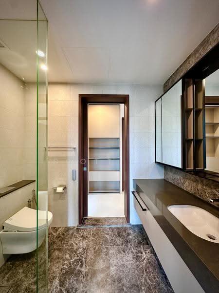Parksuites, 18 Holland Grove Road, Tanglin / Holland / Bukit Timah, 2 Bedrooms, 786 sqft, Condominium For Sale, by Scott Lee, 500256572 - PropertyGuru.com.sg