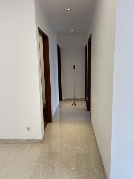 Fort Gardens, 21 Fort Road, East Coast / Marine Parade, 2 Bedrooms, 950 sqft, Condominium For Rent, by Keith Tan, 500256582 - Corridor - PropertyGuru.com.sg