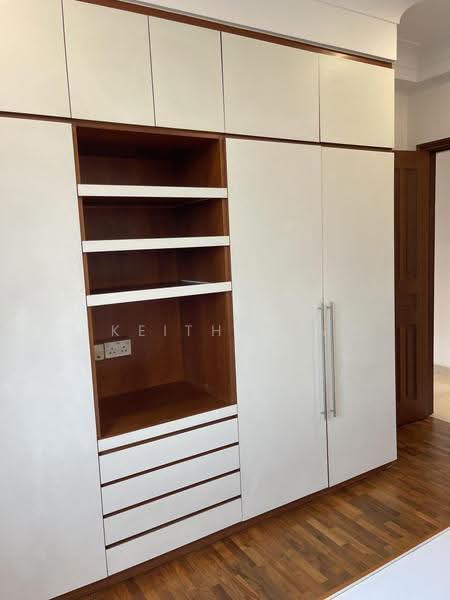 Fort Gardens, 21 Fort Road, East Coast / Marine Parade, 2 Bedrooms, 950 sqft, Condominium For Rent, by Keith Tan, 500256582 - Master Bedroom Wardrobes - PropertyGuru.com.sg