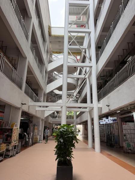 Bras Basah Complex, 231 Bain Street, Beach Road / Bugis / Rochor, 528 sqft, Office For Rent, by Irene See, 500256597 - Corridor - CommercialGuru.com.sg