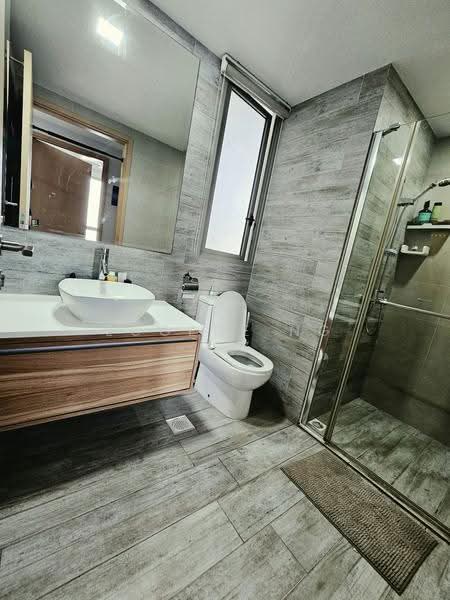 Sea Horizon, 1 Pasir Ris Rise, Pasir Ris / Tampines, 2 Bedrooms, 764 sqft, Condominium For Rent, by Eugene Ng, 500256602 - Bathroom - PropertyGuru.com.sg