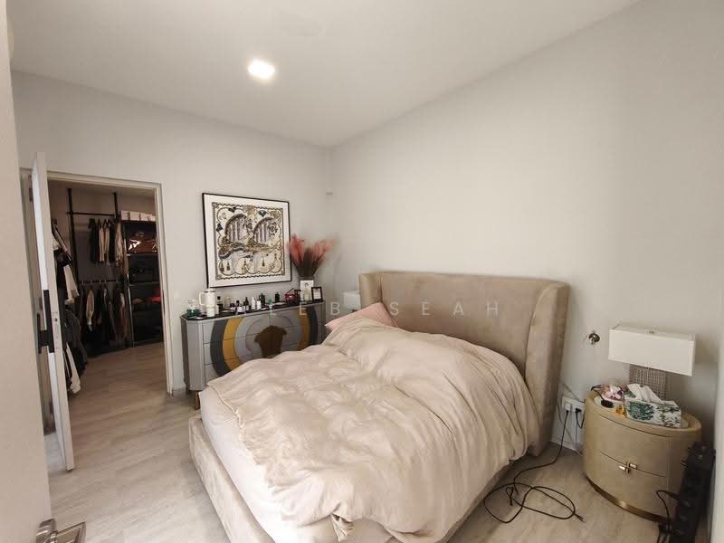 Serangoon Garden Estate, Cooling Close, Hougang / Punggol / Sengkang, 5 Bedrooms, 2,500 sqft, Detached House For Rent, by Caleb Seah, 500256607 - Bedroom - PropertyGuru.com.sg