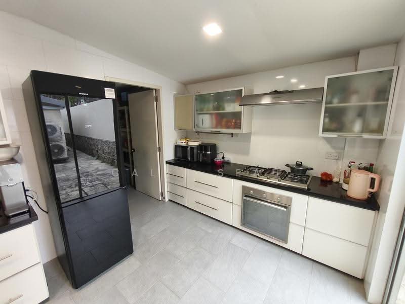 Serangoon Garden Estate, Cooling Close, Hougang / Punggol / Sengkang, 5 Bedrooms, 2,500 sqft, Detached House For Rent, by Caleb Seah, 500256607 - Kitchen - PropertyGuru.com.sg