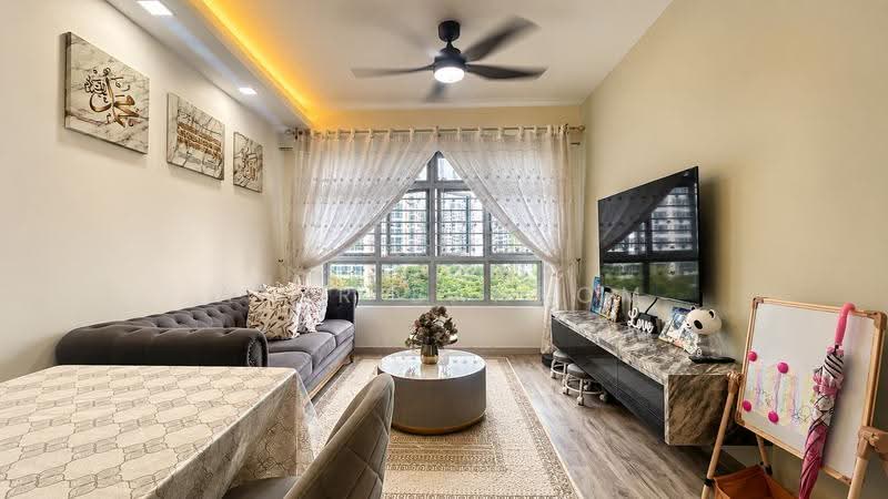621B Tampines Street 61, 621B Tampines Street 61, Pasir Ris / Tampines, 2 Bedrooms, 742 sqft, HDB Flat For Sale, by Amir Bahrom, 500256619 - Living Room - PropertyGuru.com.sg