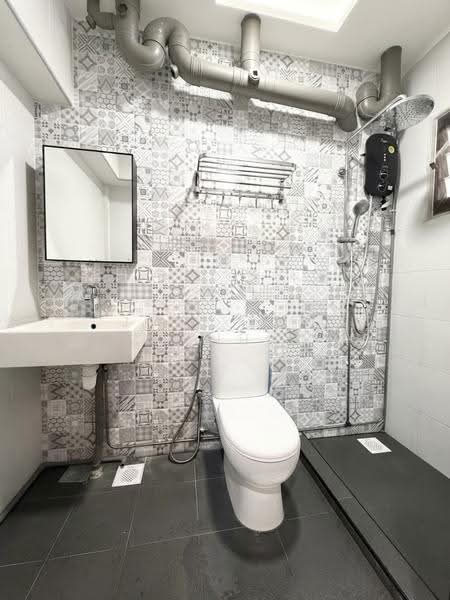 177 Lompang Road, 177 Lompang Road, Dairy Farm / Bukit Panjang / Choa Chu Kang, 3 Bedrooms, 1,184 sqft, HDB Flat For Sale, by Jose Loh Zhenhao, 500256625 - Bathroom - PropertyGuru.com.sg