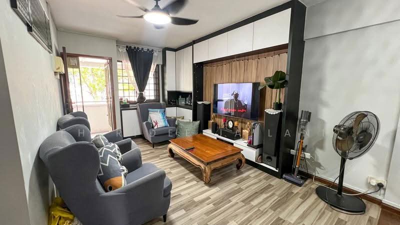 115 Hougang Avenue 1, 115 Hougang Avenue 1, Hougang / Punggol / Sengkang, 2 Bedrooms, 721 sqft, HDB Flat For Sale, by Fharidee Jailani, 500256638 - Living Room - PropertyGuru.com.sg