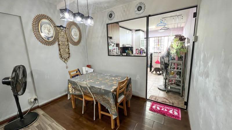 115 Hougang Avenue 1, 115 Hougang Avenue 1, Hougang / Punggol / Sengkang, 2 Bedrooms, 721 sqft, HDB Flat For Sale, by Fharidee Jailani, 500256638 - Dining Room - PropertyGuru.com.sg