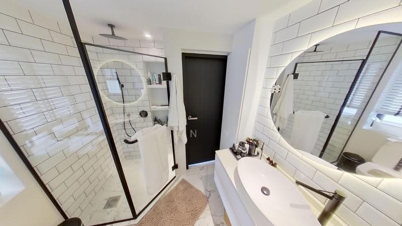 78 Moh Guan Terrace, 78 Moh Guan Terrace, Alexandra / Commonwealth, 1 Bedroom, 1,119 sqft, Walk-up Apartment For Sale, by Alvin Yeo, 500256639 - Bathroom - PropertyGuru.com.sg