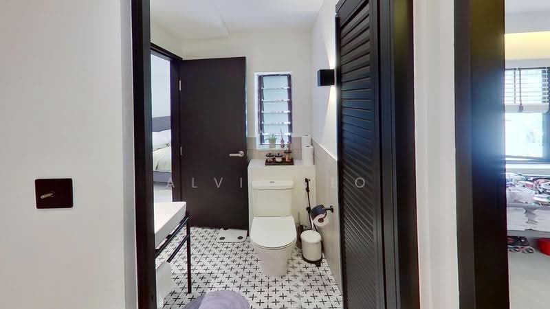 78 Moh Guan Terrace, 78 Moh Guan Terrace, Alexandra / Commonwealth, 1 Bedroom, 1,119 sqft, Walk-up Apartment For Sale, by Alvin Yeo, 500256639 - Bathroom - PropertyGuru.com.sg