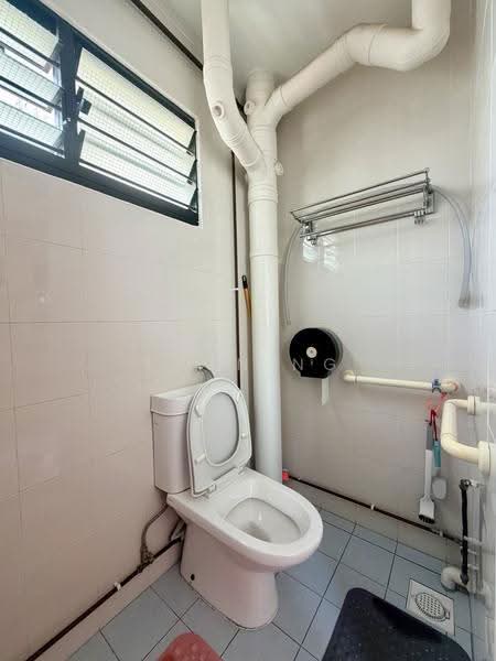 146 Bedok Reservoir Road, 146 Bedok Reservoir Road, Bedok / Upper East Coast, Room Rental, 100 sqft, HDB Flat For Rent, by Evon Ng, 500256654 - Bathroom - PropertyGuru.com.sg