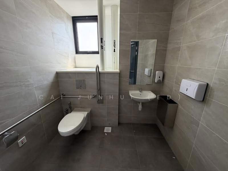 Tampines Connection, 2 Tampines North Drive 4, Pasir Ris / Tampines, 1,927 sqft, Factory / Workshop (B2) For Rent, by Cai Junhui (Ed), 500256655 - Bathroom - CommercialGuru.com.sg