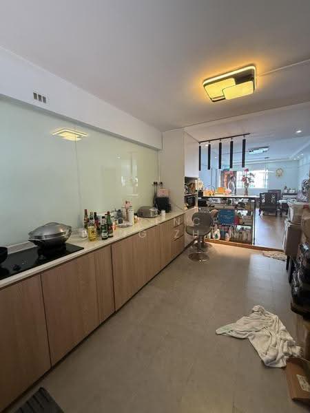 586 Ang Mo Kio Avenue 3, 586 Ang Mo Kio Avenue 3, Ang Mo Kio / Bishan / Thomson, 3 Bedrooms, 979 sqft, HDB Flat For Sale, by Florence Zheng Zhen, 500256661 - Kitchen - PropertyGuru.com.sg