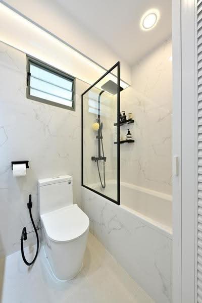 676D Punggol Drive, 676D Punggol Drive, Hougang / Punggol / Sengkang, 3 Bedrooms, 1,001 sqft, HDB Flat For Sale, by Edric Ho, 500256669 - Bathroom - PropertyGuru.com.sg