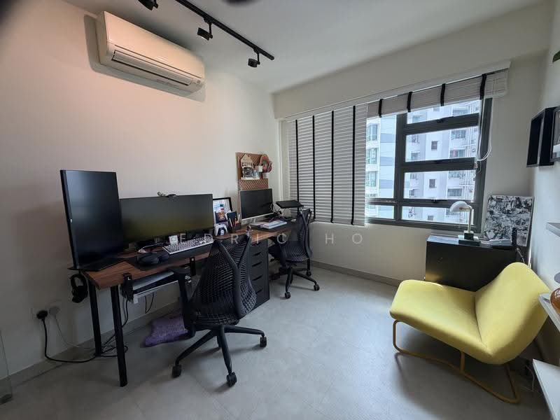 676D Punggol Drive, 676D Punggol Drive, Hougang / Punggol / Sengkang, 3 Bedrooms, 1,001 sqft, HDB Flat For Sale, by Edric Ho, 500256669 - Common Bedroom - PropertyGuru.com.sg
